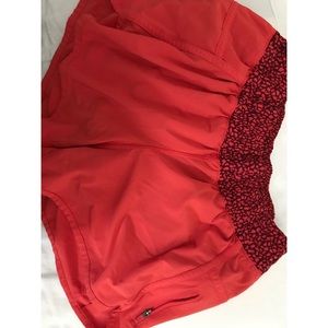 Lululemon tracker short, size 6